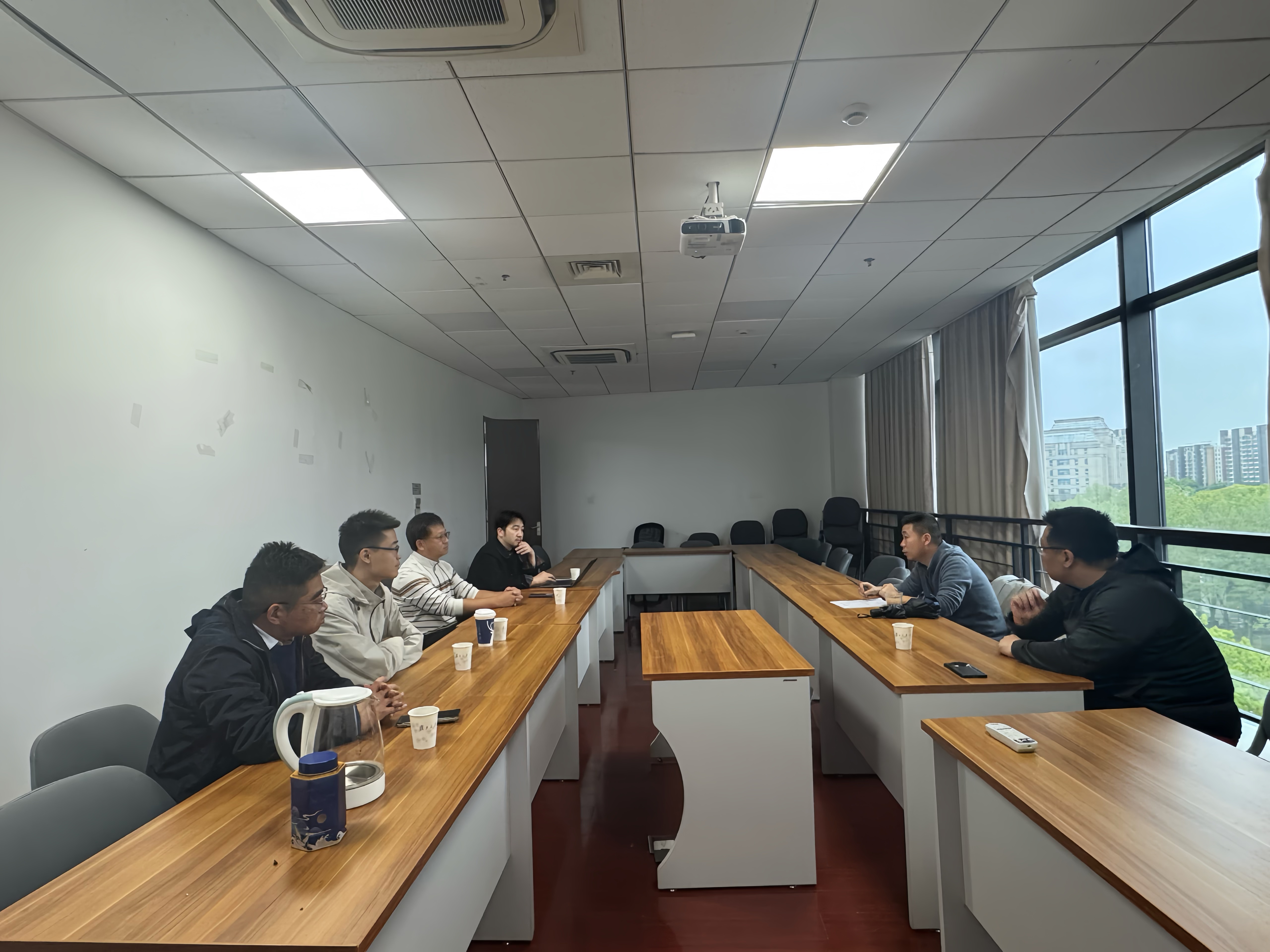 交流座谈现场一